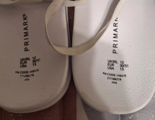 Chancletas Primark niño multicolor