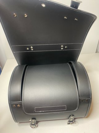 : Baúl/Bolsa Trasera Moto Cuero Custom