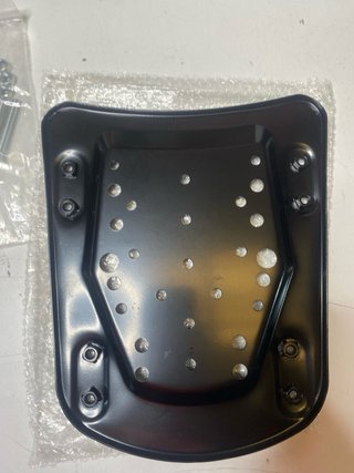 : Baúl/Bolsa Trasera Moto Cuero Custom