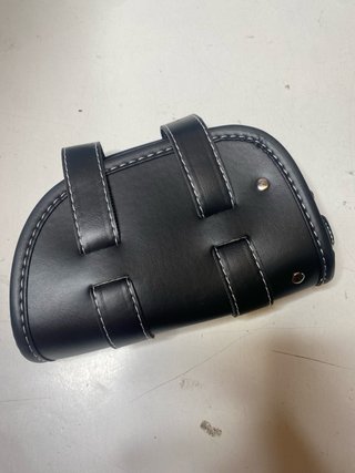 : Baúl/Bolsa Trasera Moto Cuero Custom