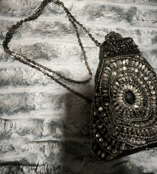 Bolso Joya Hazel Negro y Plateado. No negociable.