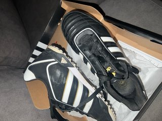 Adidas Questra III TRX Turf Hombre