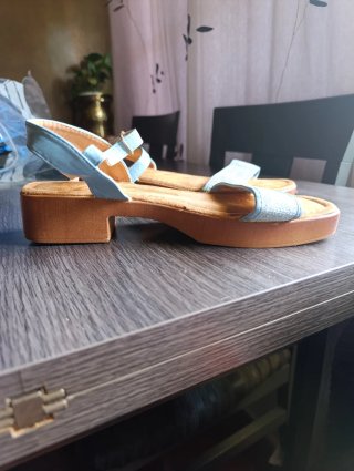 Sandalias azul celeste