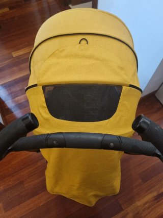 Silla de paseo Nikidom amarilla