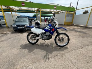 Suzuki DRZ 400S Enduro Moto