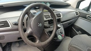 Peugeot 807 2004