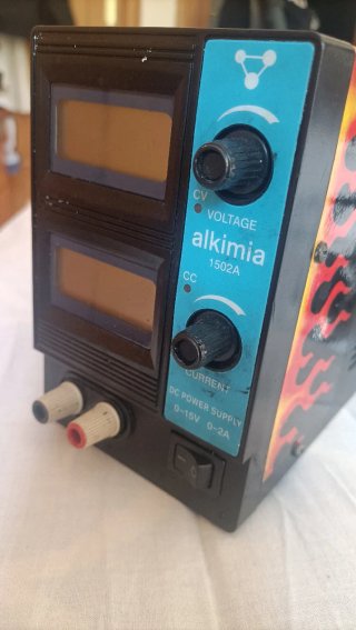 Fuente de Alimentación Alkimia 1502A