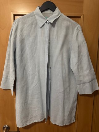 Camisa azul de lino