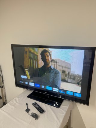 TV LED LG 50" + Chromecast con Google TV incluido