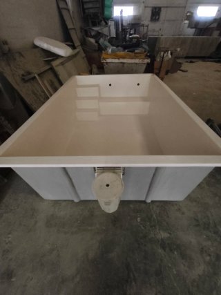 Piscina prefabricada de fibra de vidrio
