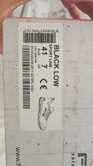 Zapatos de seguridad nuevos