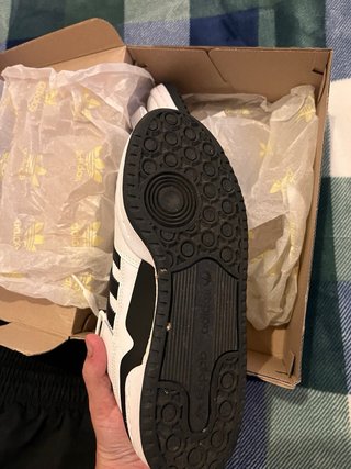 Adidas Forum Low J Blancas y Negras