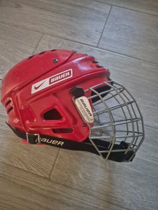 Casco Bauer Hockey Talla M