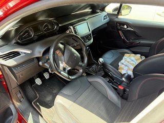 Peugeot 2008 gt line 120cv 2017