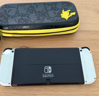 Nintendo Switch OLED + 4 Juegos