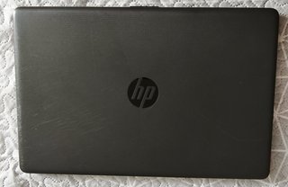 Vendo portátil HP 250 G7 gris