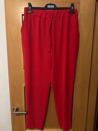 Pantalones rojos talla XL