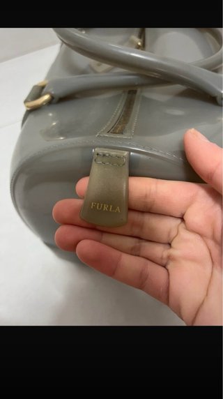 Bolso Furla Gris Grande y Espacioso