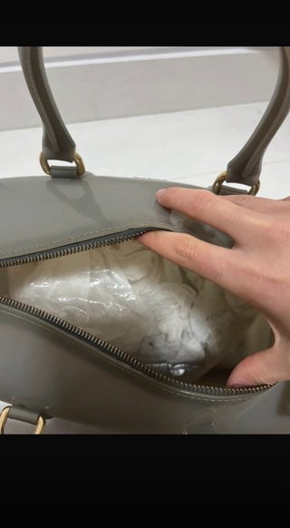 Bolso Furla Gris Grande y Espacioso