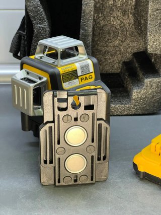 Nivel Láser DeWalt 360° Autonivelante 12v