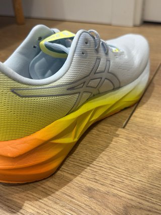 Asics Novablast 5