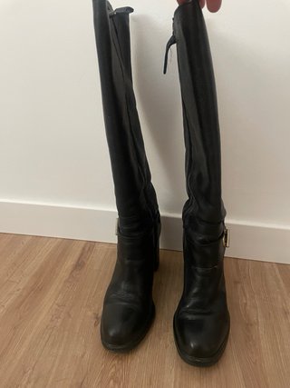 Botas de cuero negras altas