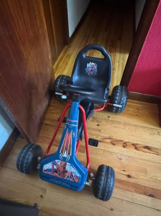 Bicicleta niño, moto eléctrica y Carting a pedal