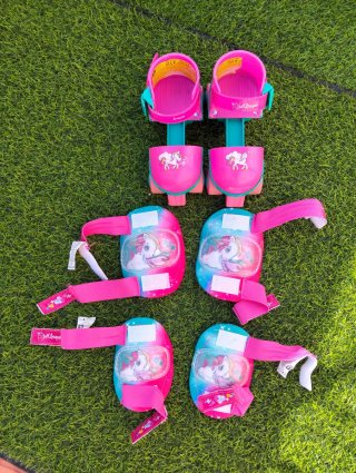 Patines y protecciones unicornio ajustables