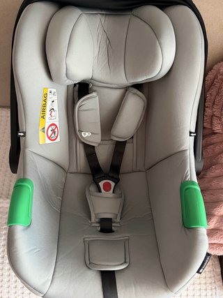 Carrito Bebé Kinderkraft MOOV2 con silla de coche