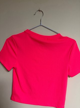 Camiseta Pull&Bear rosa manga corta