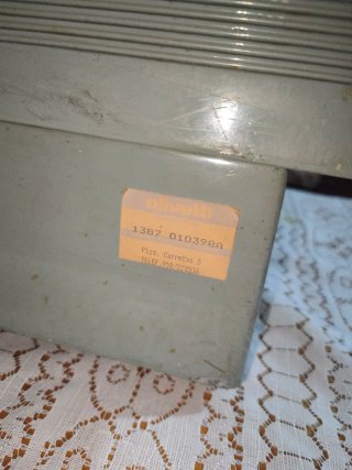Máquina de escribir Olivetti Lexicon 80