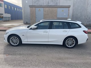 BMW Serie 3 330e 2021