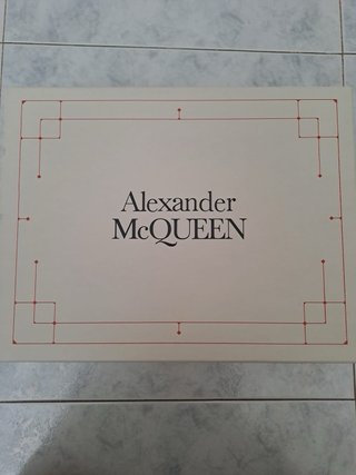 Sneakers Alexander McQueen bianche e blu