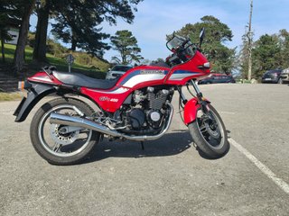 Kawasaki GPZ400 F-II