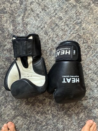 Guantes de boxeo marca HEAT