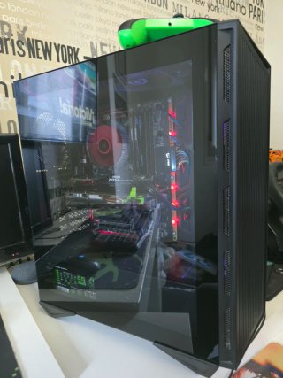 PC Gaming MSI con RGB