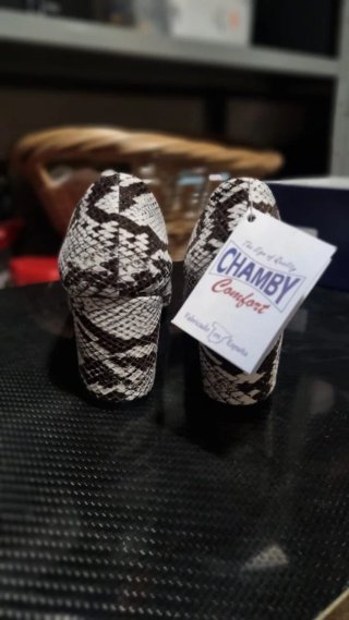 Zapatos tacón animal print serpiente