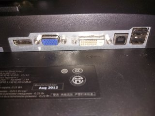 Pantalla Dell P2213t Negra con cables