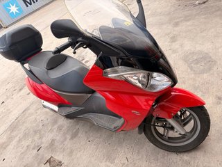Aprilia Arrecife 200 Maxi Scooter 2004 Roja