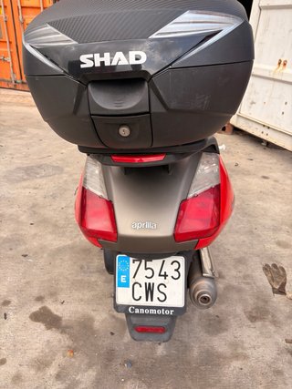 Aprilia Arrecife 200 Maxi Scooter 2004 Roja