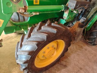 Tractor John Deere 5415 4x4 con pala