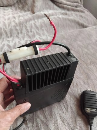 Emisora Yaesu FT-2200 + Micro MH-26D8 (Revisada)