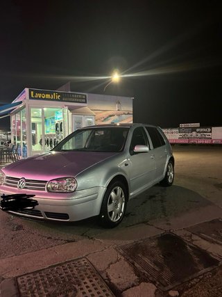 Volkswagen Golf 2000