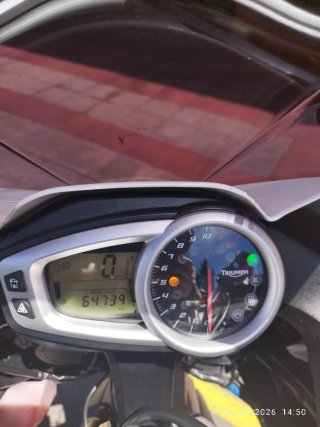 Triumph Tiger 1050 Sport Negra/Blanca