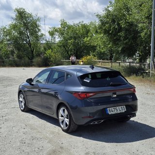 SEAT Leon 1.5 eTSI  DSG7  FR Go L