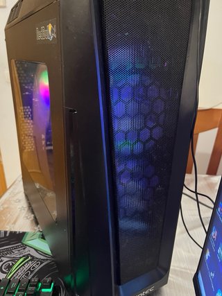 PC Gaming Completo con Monitor,WebCam,teclado y...