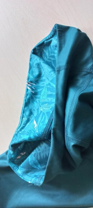 Mallas deportivas estampado tropical