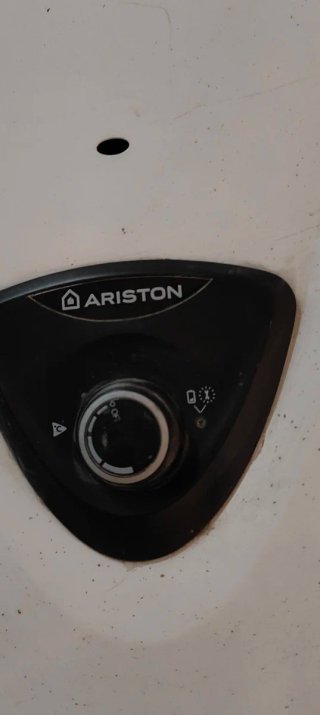 Calentador de agua Ariston externo