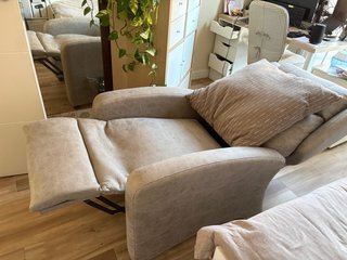 Sillón NUEVO abatible eléctrico beige grisáceo