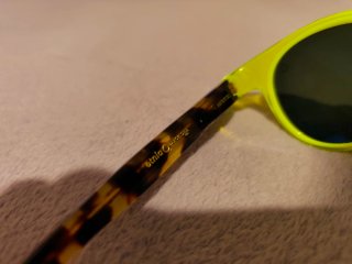 Gafas de sol tortuga y neón